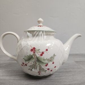 Lenox Holiday Gatherings Teapot Holly Berry Plaid Lid Christmas Porcelain Party